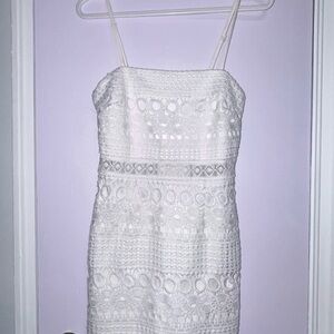 Chic White Strapless Lace Dress